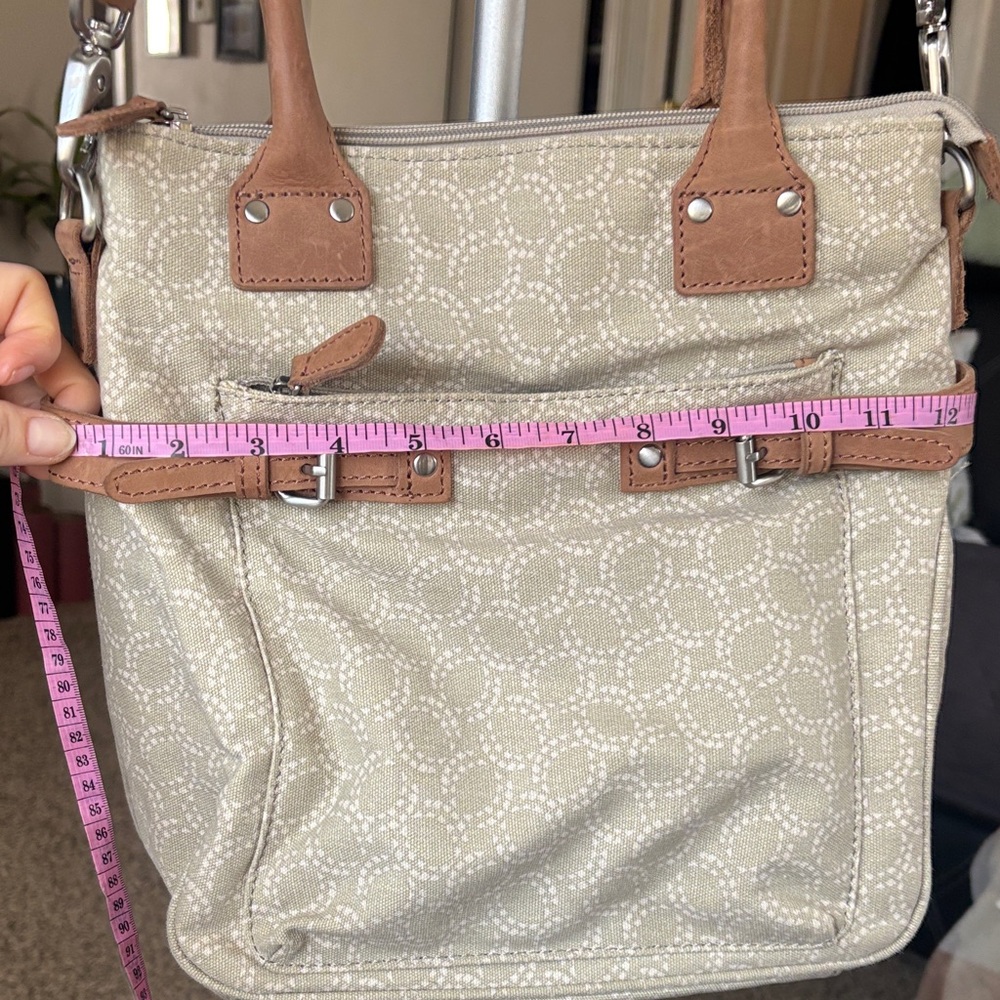 L.L.Bean Stylish Cream Handbag/ Tote  with Tan Accents - Picture 4 of 15